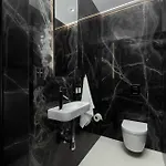 Hotel Shellter & 5*