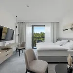 Hotel Shellter &
