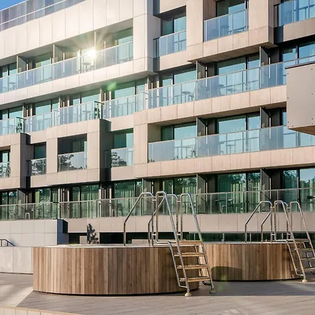 호텔 Shellter & 5*