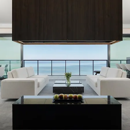 호텔 Shellter & 5*