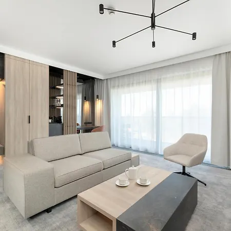 Shellter & Hotel Rogowo (Gryfice)