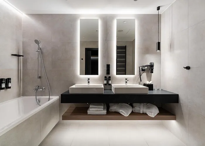 Shellter & Hotel Rogowo (Gryfice)